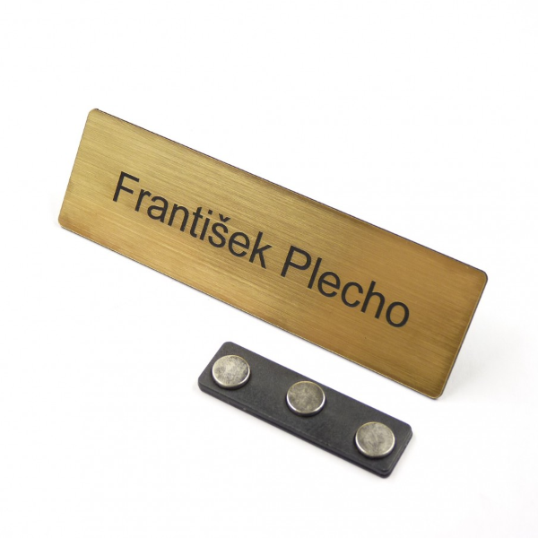 Magnetisches Namensschild für Kleidung