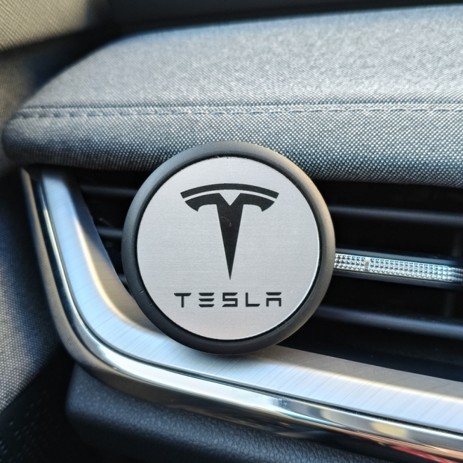 Lufterfrischer Tesla schwarz
